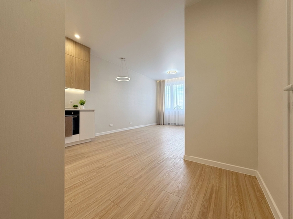 
  Продается 2-комн. квартира 40 м², в ЖК Квартал Стрижи, 3 очередь, дом 2. Фото 2.