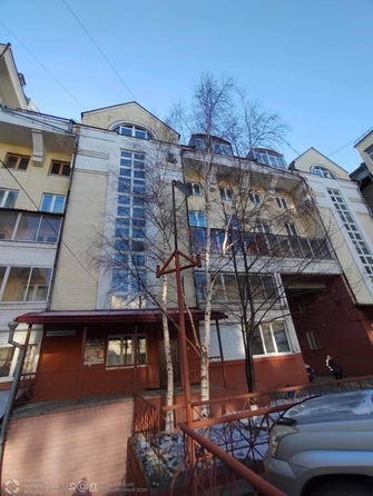 
  Продается 4-комн. квартира 208.7 м². Фото 1.
