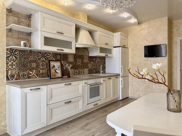 
  Продается 2-комн. квартира 71 м². Фото 1.