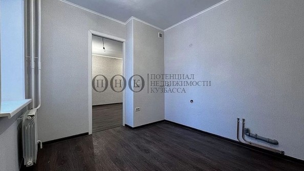
   Продам 1-комнатную, 36.4 м², Комсомольский пр-кт, 25

. Фото 4.