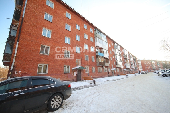 
   Продам 2-комнатную, 41 м², Сибиряков-Гвардейцев ул, 12

. Фото 17.