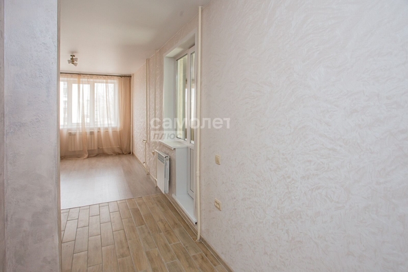 
   Продам 1-комнатную, 30 м², Ворошилова (Карат) тер, 17А

. Фото 2.