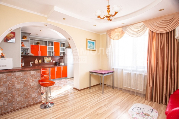 
   Продам 2-комнатную, 56 м², Юрия Двужильного ул, 32/2

. Фото 9.