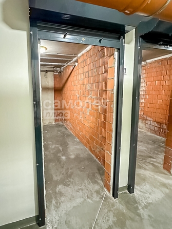 
  Продам парковочное место, 5.6 м², Кемерово

. Фото 1.