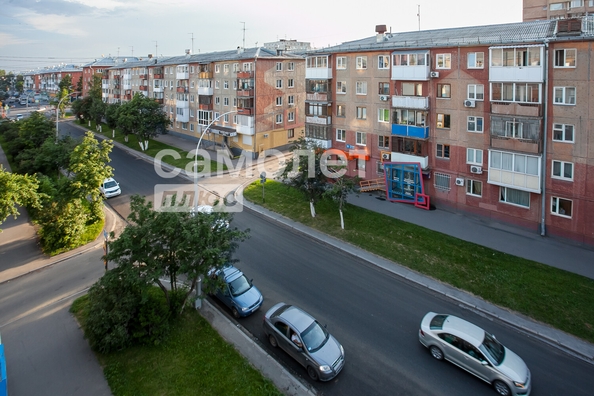 
   Продам 3-комнатную, 61.8 м², Красная ул, 12

. Фото 3.