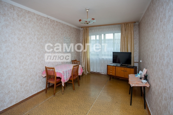 
  Продается 3-комн. квартира, 61.8 м², Красная ул, д. 12
. Фото 5.