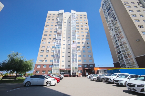 
   Продам 1-комнатную, 32.4 м², Строителей б-р, 59/1

. Фото 30.