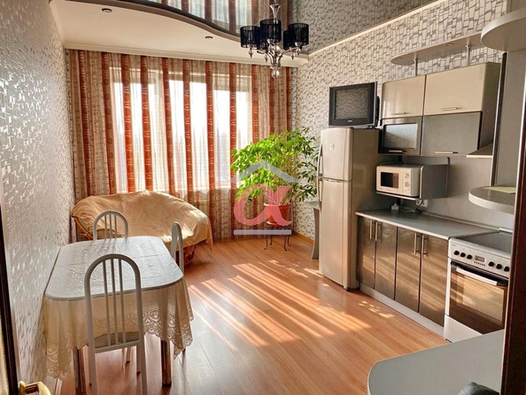 
  Продается 2-комн. квартира, 78.4 м², Марковцева ул, д. 10
. Фото 3.