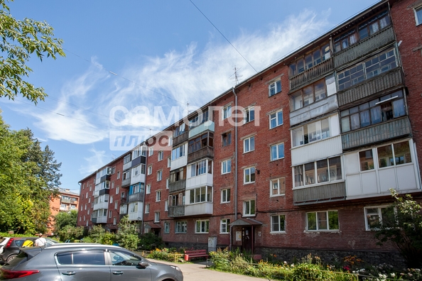 
   Продам 2-комнатную, 42.4 м², Сибиряков-Гвардейцев ул, 8

. Фото 1.