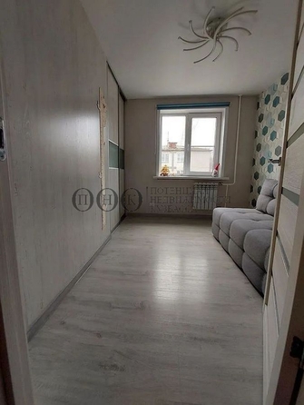 
   Продам 3-комнатную, 48 м², Ворошилова (Карат) тер, 4

. Фото 4.