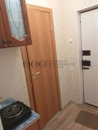 
   Продам 1-комнатную, 23 м², Строителей б-р, 50/2

. Фото 5.