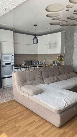 
   Продам 3-комнатную, 56.4 м², Веры Волошиной тер, 39

. Фото 8.