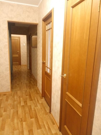 
   Продам 3-комнатную, 65 м², Строителей б-р, 39

. Фото 3.