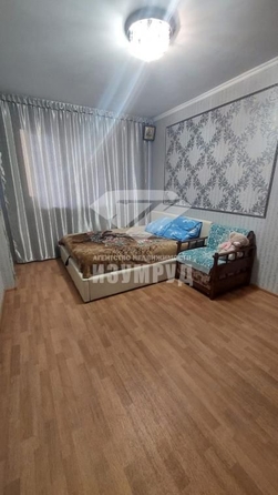 
   Продам 2-комнатную, 58.4 м², Шахтеров (Гравелит) тер, 99

. Фото 2.