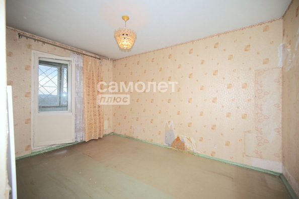 
   Продам 2-комнатную, 53.8 м², Строителей б-р, 40

. Фото 3.