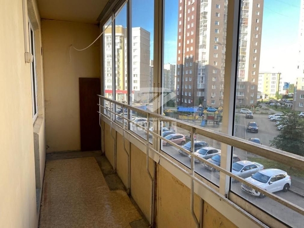 
   Продам 2-комнатную, 35 м², Шахтеров (Гравелит) тер, 60

. Фото 2.