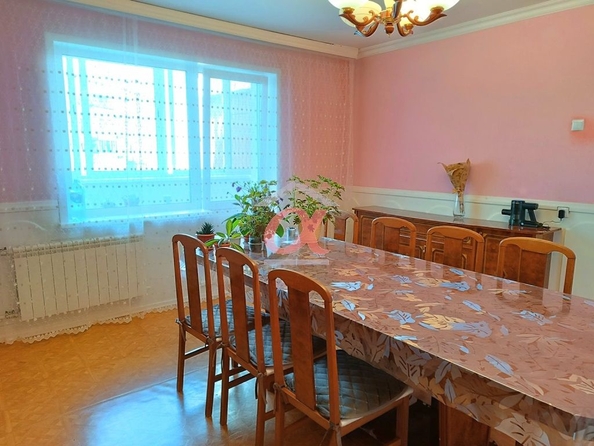 
   Продам 4-комнатную, 100.7 м², Молодежный (Заозерный) тер, 10

. Фото 3.