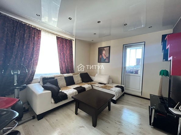 
   Продам 3-комнатную, 71.7 м², Шахтеров (Гравелит) тер, 115

. Фото 3.