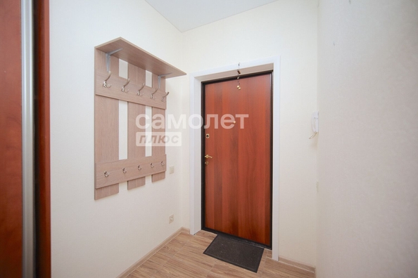 
   Продам 2-комнатную, 43.2 м², Кедровый б-р, 3

. Фото 1.