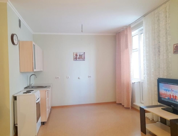 
   Продам 1-комнатную, 31 м², Шахтеров (Гравелит) тер, 92

. Фото 5.