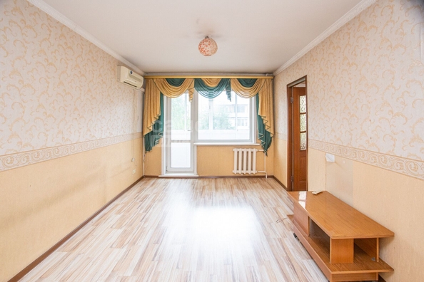 
   Продам 3-комнатную, 60.7 м², Ленина (Горняк) тер, 70Б

. Фото 1.