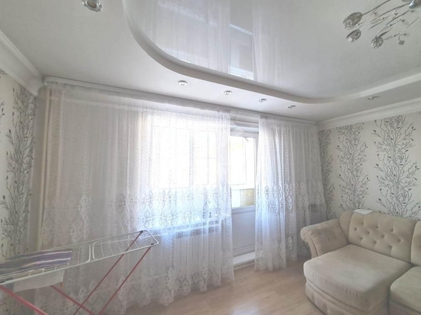 
   Продам 4-комнатную, 80.5 м², Молодежный (Заозерный) тер, 10

. Фото 9.