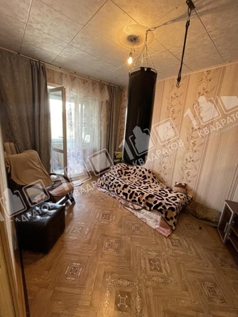 
   Продам 2-комнатную, 53.4 м², Дзержинского ул, 26

. Фото 1.