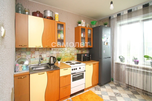 
   Продам 3-комнатную, 63 м², 

. Фото 2.