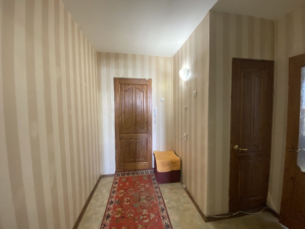 
   Продам 4-комнатную, 97.6 м², 

. Фото 1.