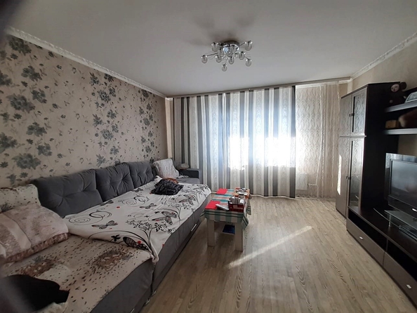 
   Продам 4-комнатную, 88 м², Весенняя ул, 15

. Фото 3.