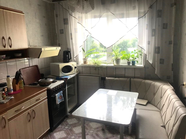 
   Продам 4-комнатную, 79 м², Утренняя ул, 1А

. Фото 8.