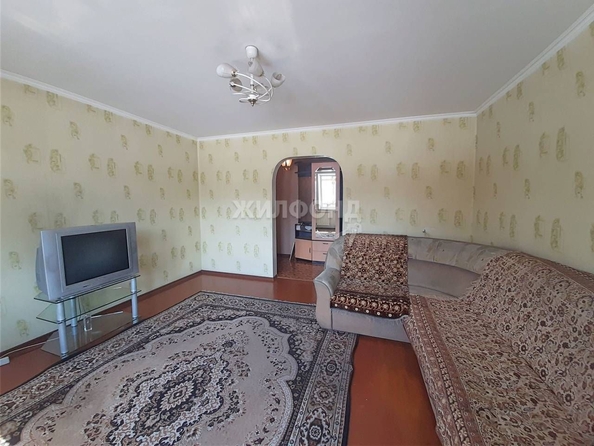 
   Продам 3-комнатную, 62 м², Тореза  ул, 103

. Фото 1.