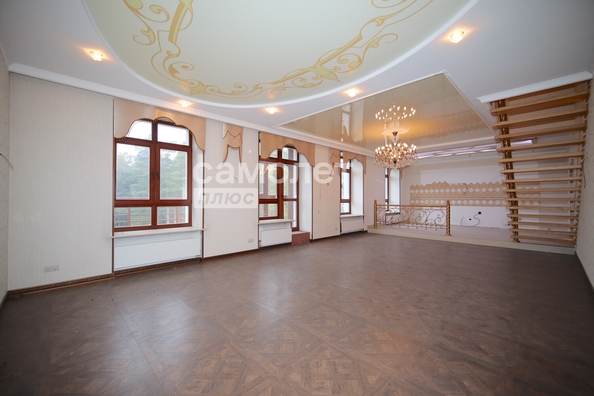 
   Продам 4-комнатную, 170 м², Лесная ул, 1

. Фото 2.