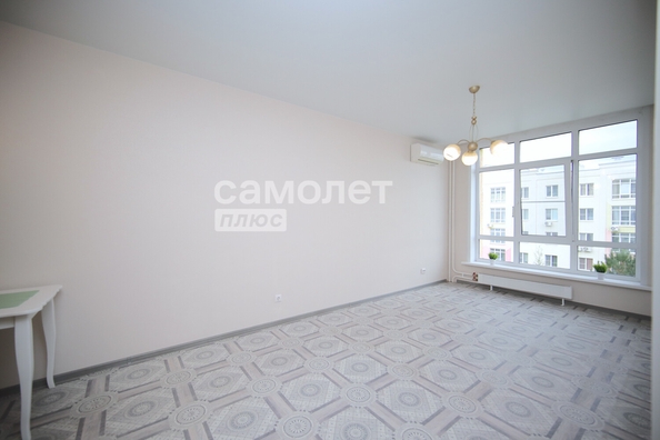 
   Продам 1-комнатную, 43.4 м², Кедровый б-р, 1

. Фото 2.