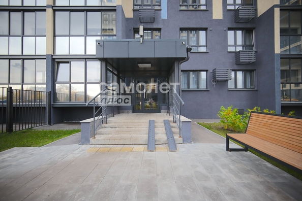 
   Продам 3-комнатную, 74.3 м², Строителей б-р, 60к2

. Фото 3.