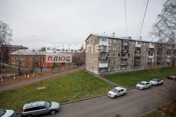 
   Продам 2-комнатную, 44.4 м², Сибиряков-Гвардейцев ул, 300

. Фото 3.