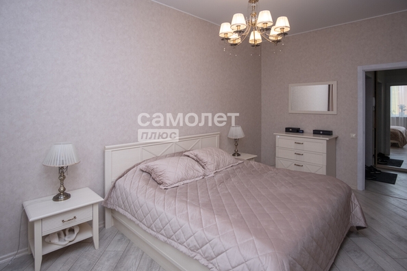 
   Продам 3-комнатную, 92.8 м², Осенний б-р, 8

. Фото 12.