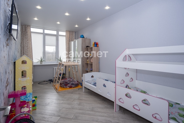 
   Продам 3-комнатную, 92.8 м², Осенний б-р, 8

. Фото 19.