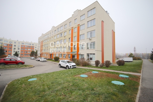 
   Продам 2-комнатную, 49.5 м², Осенний б-р, 5а

. Фото 2.