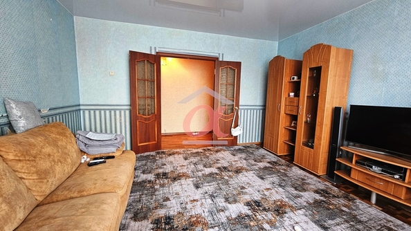 
   Продам 4-комнатную, 79 м², Институтская ул, 28

. Фото 2.