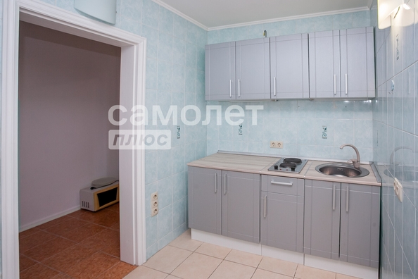 
   Продам 1-комнатную, 33.4 м², Дзержинского ул, 9А

. Фото 1.