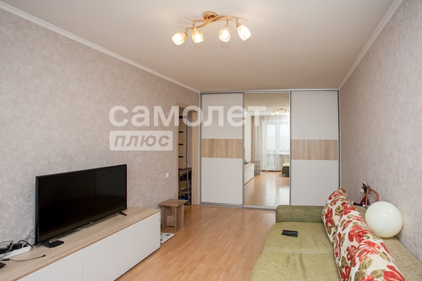 
   Продам 1-комнатную, 33.4 м², Строителей б-р, 5

. Фото 5.