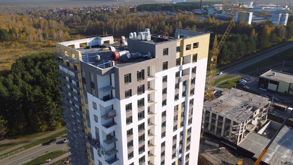 
   Продам 3-комнатную, 60.8 м², Чемпион-парк, дом 1

. Фото 3.