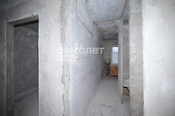 
  Продается 4-комн. квартира, 61.4 м², Строителей б-р, д. 25б
. Фото 13.