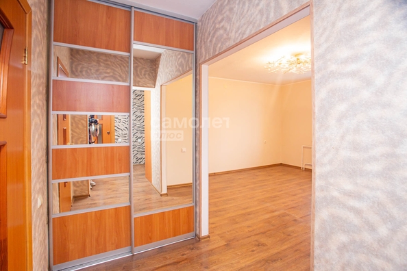 
   Продам 2-комнатную, 74 м², Свободы ул, 15

. Фото 20.