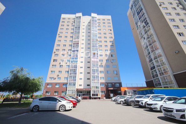 
  Продается 1-комн. квартира, 32.4 м², Строителей б-р, д. 59/1
. Фото 1.