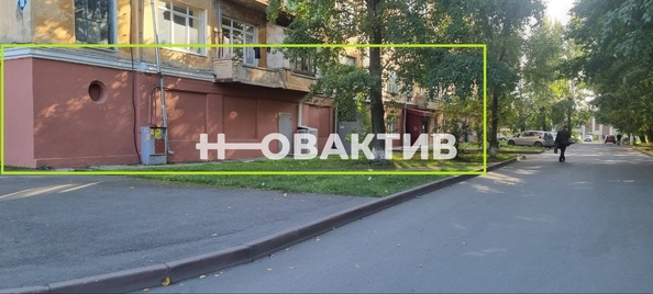 
   Продам помещение свободного назначения, 594 м², 40 лет Октября ул, 10

. Фото 4.