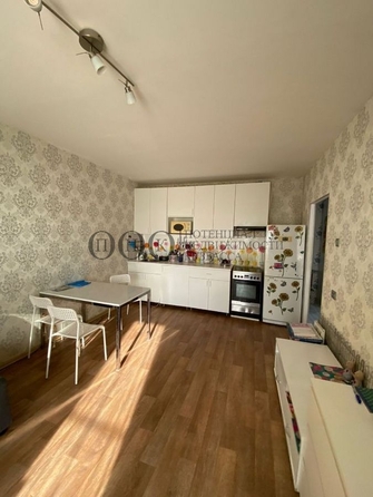 
   Продам 2-комнатную, 59 м², Дружбы ул, 17

. Фото 4.