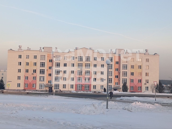 
   Продам 1-комнатную, 43.4 м², Кедровый б-р, 1

. Фото 2.