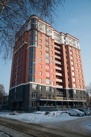 
   Продам 2-комнатную, 50 м², Строителей б-р, 28г

. Фото 15.